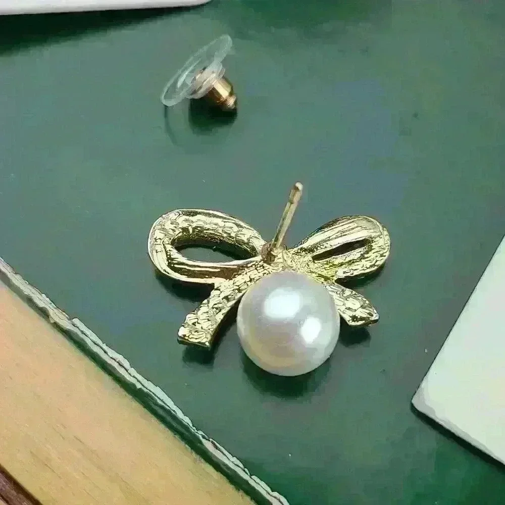 925 Sterling Silver pearl rhinestones earrings Gold-toned faux pearl - Picture 7 of 10